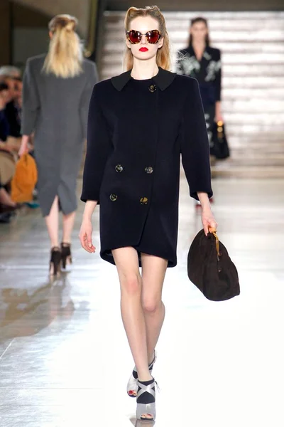 Look 22
